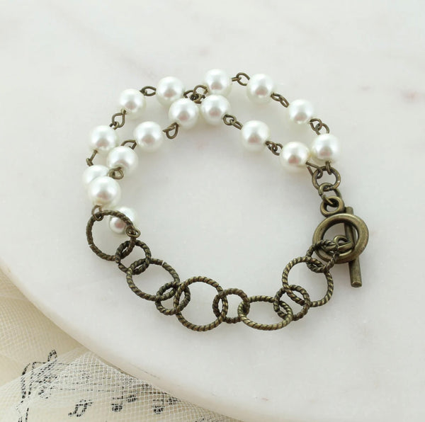 Pearl Toggle Bracelet